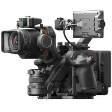 Carregar imagem no visualizador da galeria, DJI Ronin 4D Cinema Camera 8K Combo